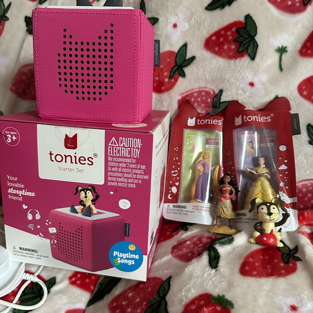 TonieBox with Figures
